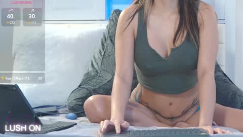 Snapshot of wet_pussyasian chatting on December 2024 04:27:01 PM WetPussyAsian online show from December 2024 04:27:01 PM