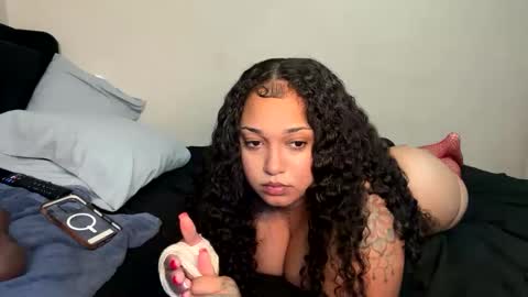 SheSquirts online show from April 2026 09:06:02 PM