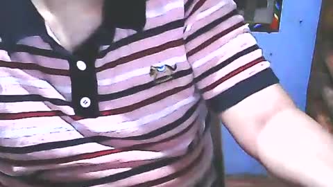 Snapshot of wethornypussy4u chatting on July 2026 06:27:01 AM wethornypussy4u online show from July 2026 06:27:01 AM