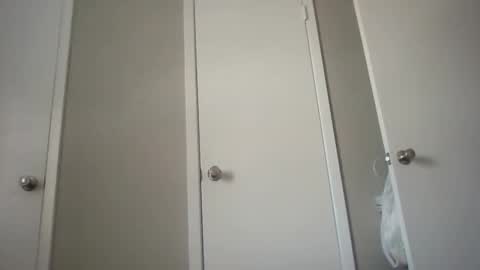 Kylie online show from September 2025 09:04:02 PM