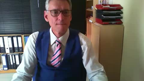 Snapshot of wetsuitedman chatting on May 2026 04:25:02 PM Franz online show from May 2026 04:25:02 PM