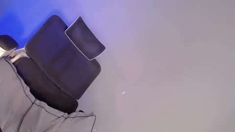 Snapshot of what_the_fuckxx chatting on February 2025 12:41:01 AM kiara online show from February 2025 12:41:01 AM