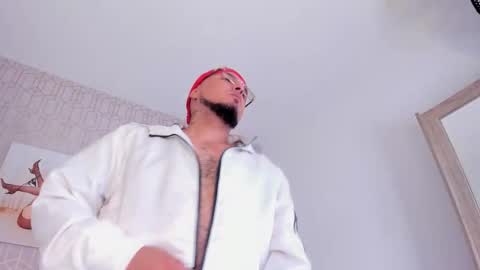 Dominic online show from September 2025 12:10:02 PM
