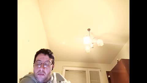 Snapshot of whatwouldyouliketosee chatting on January 2025 01:09:02 AM stoffy online show from January 2025 01:09:02 AM