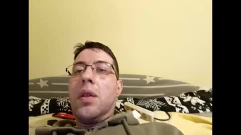 Snapshot of whatwouldyouliketosee chatting on January 2025 06:23:01 PM stoffy online show from January 2025 06:23:01 PM