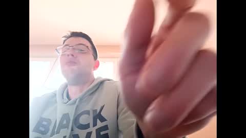 Snapshot of whatwouldyouliketosee chatting on January 2025 10:11:01 AM stoffy online show from January 2025 10:11:01 AM