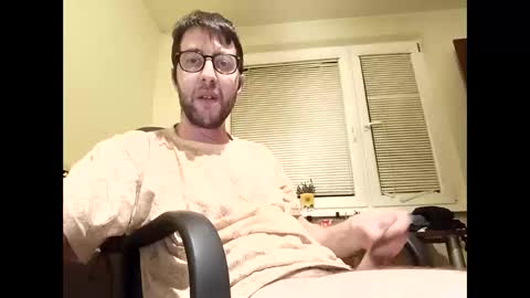 Snapshot of whatwouldyouliketosee chatting on October 2025 02:15:01 AM stoffy online show from October 2025 02:15:01 AM