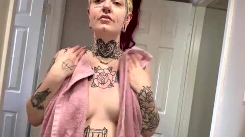 whimsydeathh online show from May 2026 08:18:02 PM