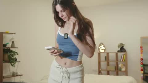 Snapshot of whisper_of_love chatting on April 2026 01:15:01 AM Naomi online show from April 2026 01:15:01 AM