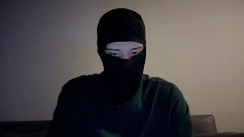 whispero_o online show from October 2025 07:54:02 AM