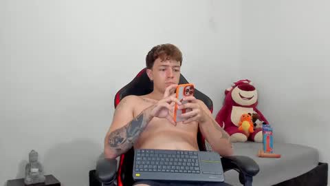 Camilo R online show from February 2025 10:21:02 PM