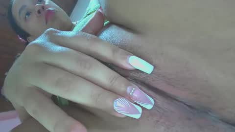 Snapshot of white_sexy_ chatting on February 2025 09:49:01 AM white_sexy_ online show from February 2025 09:49:01 AM