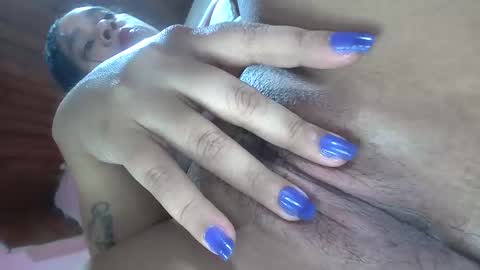 Snapshot of white_sexy_ chatting on February 2025 09:47:02 PM white_sexy_ online show from February 2025 09:47:02 PM