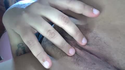 Snapshot of white_sexy_ chatting on March 2025 10:43:01 PM white_sexy_ online show from March 2025 10:43:01 PM