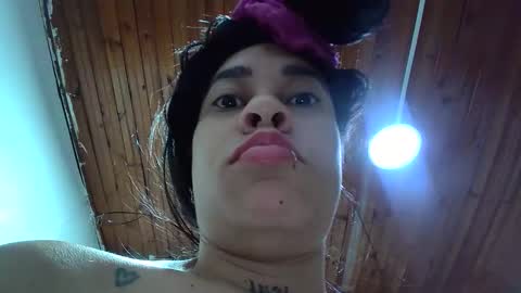 Snapshot of white_sexy_ chatting on October 2025 11:11:01 AM white_sexy_ online show from October 2025 11:11:01 AM