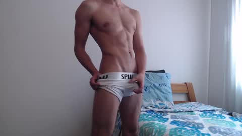Snapshot of whiteboymask chatting on February 2025 06:13:01 PM Whiteboymask online show from February 2025 06:13:01 PM