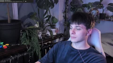 Snapshot of whiteegrimm chatting on December 2024 07:21:02 PM Gus online show from December 2024 07:21:02 PM