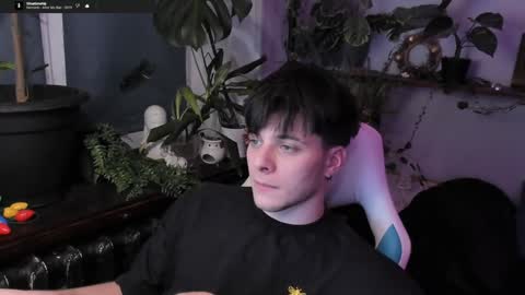 Snapshot of whiteegrimm chatting on January 2025 04:54:02 PM Gus online show from January 2025 04:54:02 PM