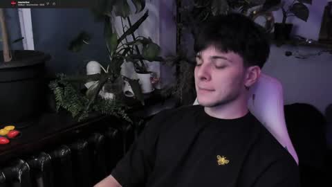 Snapshot of whiteegrimm chatting on January 2025 08:57:02 PM Gus online show from January 2025 08:57:02 PM