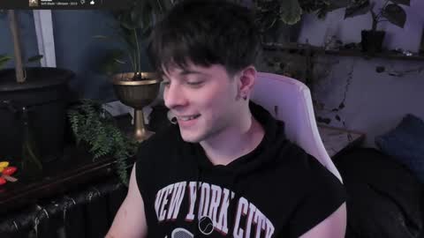 Snapshot of whiteegrimm chatting on January 2025 06:56:01 PM Gus online show from January 2025 06:56:01 PM