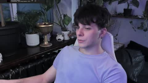 Snapshot of whiteegrimm chatting on January 2025 09:25:01 PM Gus online show from January 2025 09:25:01 PM