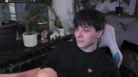 Snapshot of whiteegrimm chatting on February 2025 09:39:01 PM Gus online show from February 2025 09:39:01 PM