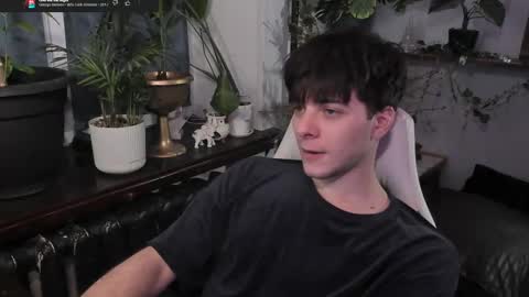 Snapshot of whiteegrimm chatting on February 2025 10:07:02 PM Gus online show from February 2025 10:07:02 PM