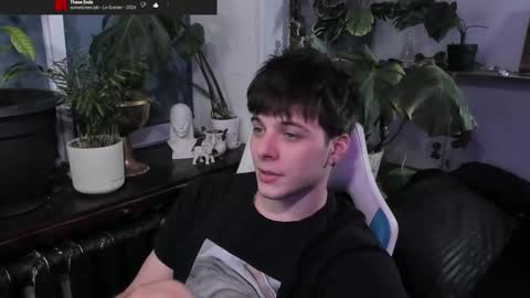 Snapshot of whiteegrimm chatting on March 2025 06:52:01 PM Gus online show from March 2025 06:52:01 PM