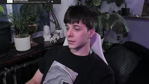 Snapshot of whiteegrimm chatting on March 2025 09:59:01 PM Gus online show from March 2025 09:59:01 PM