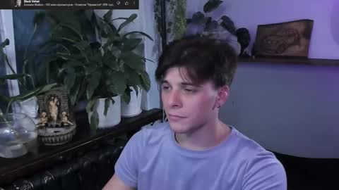 Snapshot of whiteegrimm chatting on September 2025 08:24:02 PM Gus online show from September 2025 08:24:02 PM