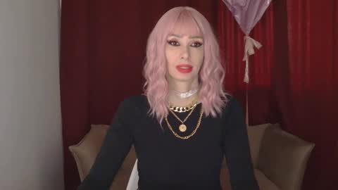 Snapshot of whitequeen888 chatting on February 2025 09:11:02 AM White Queen online show from February 2025 09:11:02 AM