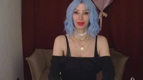 Snapshot of whitequeen888 chatting on February 2025 09:37:02 PM White Queen online show from February 2025 09:37:02 PM