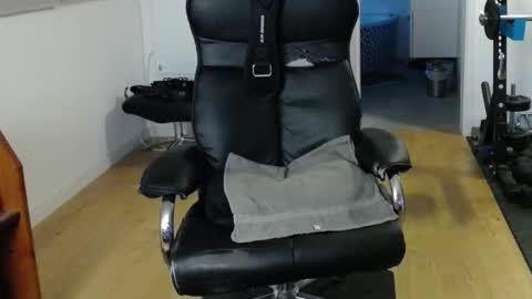 whiterabbit_86 online show from December 2024 02:13:02 PM