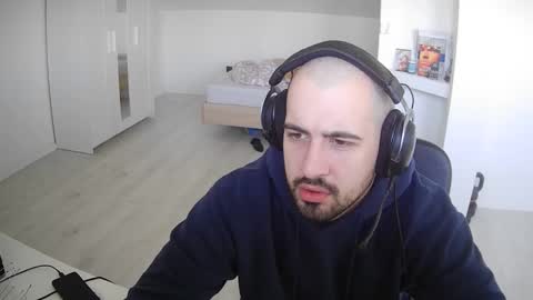 Snapshot of whiterock2000 chatting on December 2024 11:24:01 AM whiterock2000 online show from December 2024 11:24:01 AM