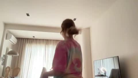 Snapshot of whoisalisa chatting on May 2026 07:47:02 AM Alisa online show from May 2026 07:47:02 AM