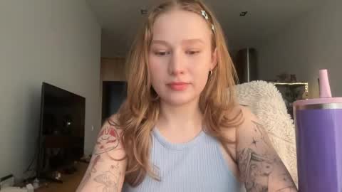 Snapshot of whoisalisa chatting on May 2026 07:59:01 AM Alisa online show from May 2026 07:59:01 AM