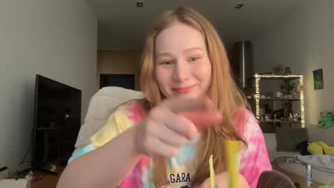 Snapshot of whoisalisa chatting on June 2026 07:54:02 AM Alisa online show from June 2026 07:54:02 AM