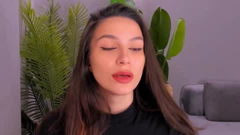 whoislulu online show from January 2025 10:34:01 PM