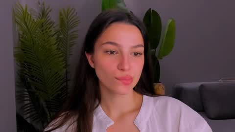 whoislulu online show from February 2025 03:00:01 PM