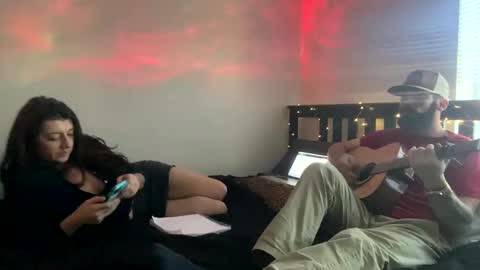 whtmtnman603 online show from October 2025 10:10:01 PM