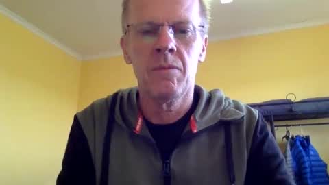 Snapshot of whynotfly1 chatting on October 2025 01:27:01 AM whynotfly1 online show from October 2025 01:27:01 AM