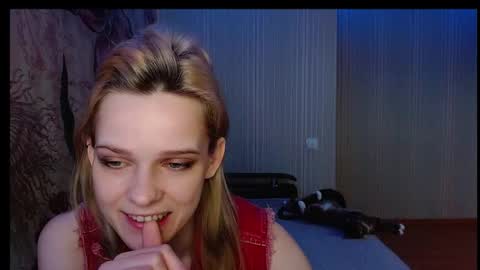 Victoria online show from September 2025 08:02:01 PM