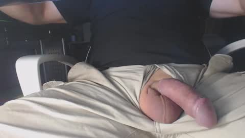 wierdstuffwithdik online show from November 2025 10:29:01 AM