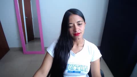 Ilauren online show from February 2025 09:58:01 PM