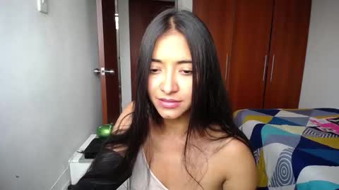 Snapshot of wifhot chatting on February 2026 12:56:02 PM Ilauren online show from February 2026 12:56:02 PM