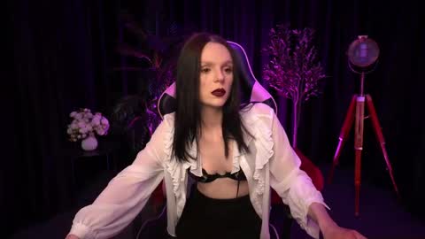 Alice online show from April 2026 07:58:01 PM