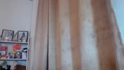 angel online show from November 2025 12:32:02 AM