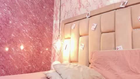 wild_firee_ online show from October 2025 09:27:01 PM