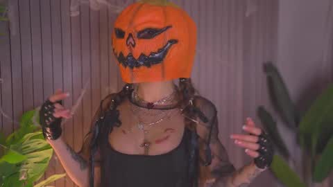 Audrey online show from October 2025 07:42:01 AM