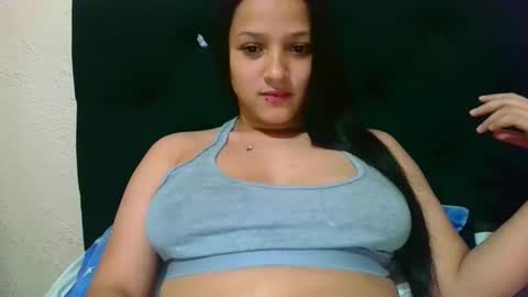 Snapshot of wild_moanaa chatting on February 2025 01:00:02 AM Jennifer wild online show from February 2025 01:00:02 AM
